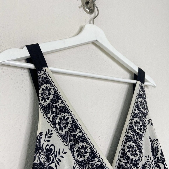 Tristan Silk Black and White Floral and Striped Smocked Back Dress L - Picture 2 of 12